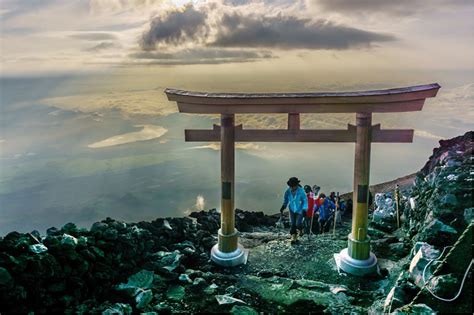 富士山頂是什麼？尋找自然與哲理的交集